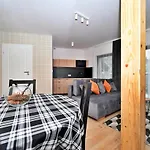 Apartment Malinova 36