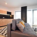Apartment Malinova 36 *