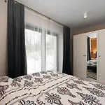 Apartment Malinova 36 *