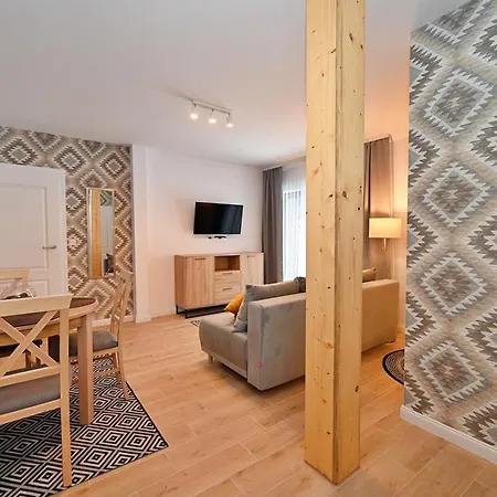 Appartamento Malinova 36 *