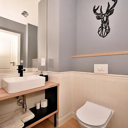 Malinova 36 *
