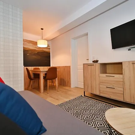 Apartment Malinova 36