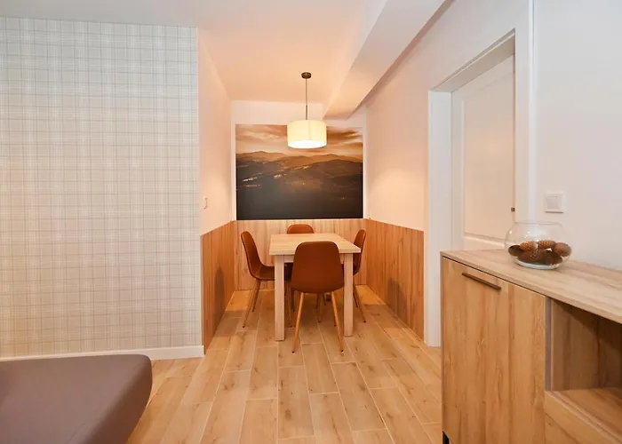 Malinova 36 Апартаменты *